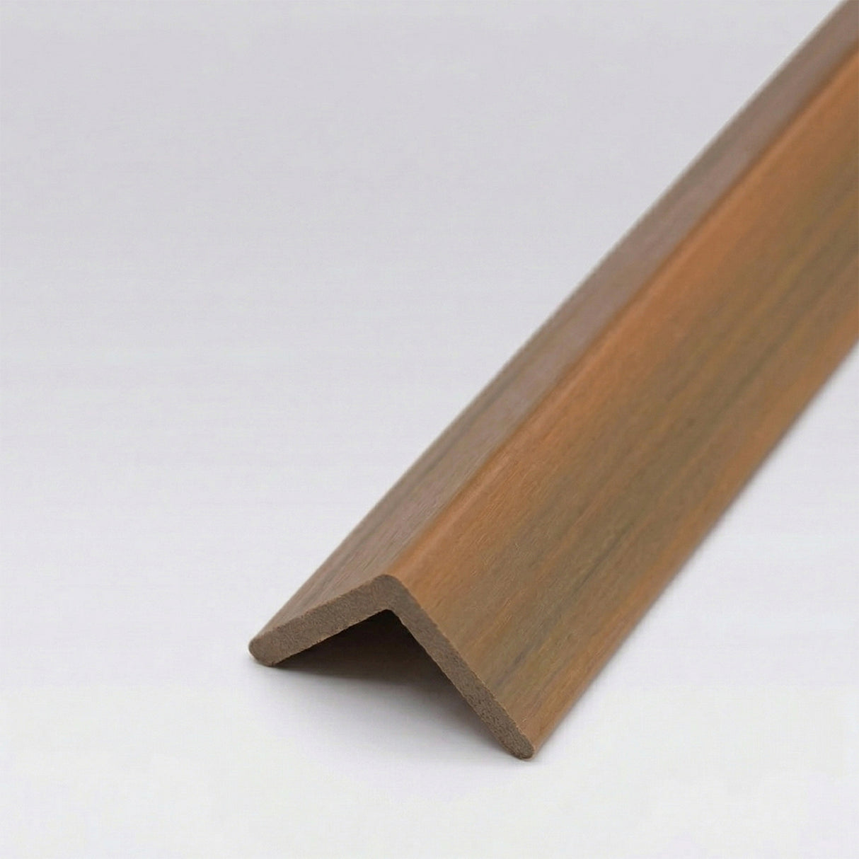 2.5m Slatted Cladding L Trim