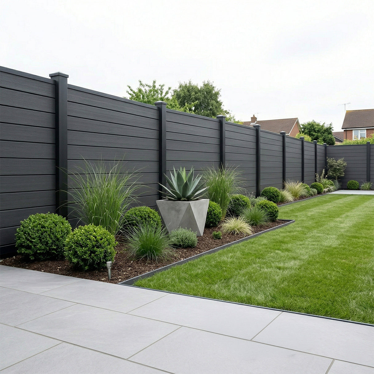 Woodgrain Composite Fencing Panel – Anthracite (1.83m | 150mm Coverage | 20mm Thick)