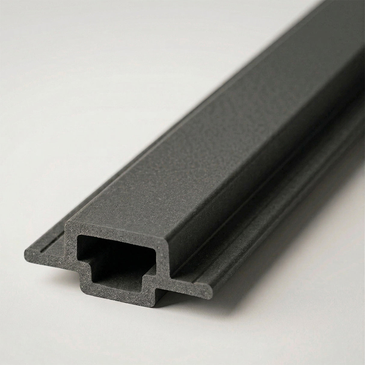 2.5m Slatted Cladding Connector Trim