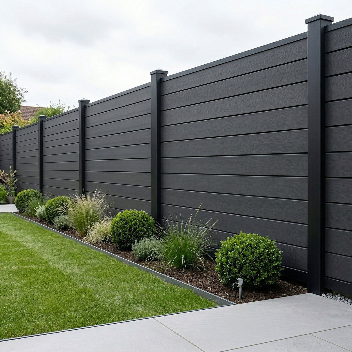 Composite Woodgrain Fencing Kit (6ft x 6ft | 1.8m x 1.8m)